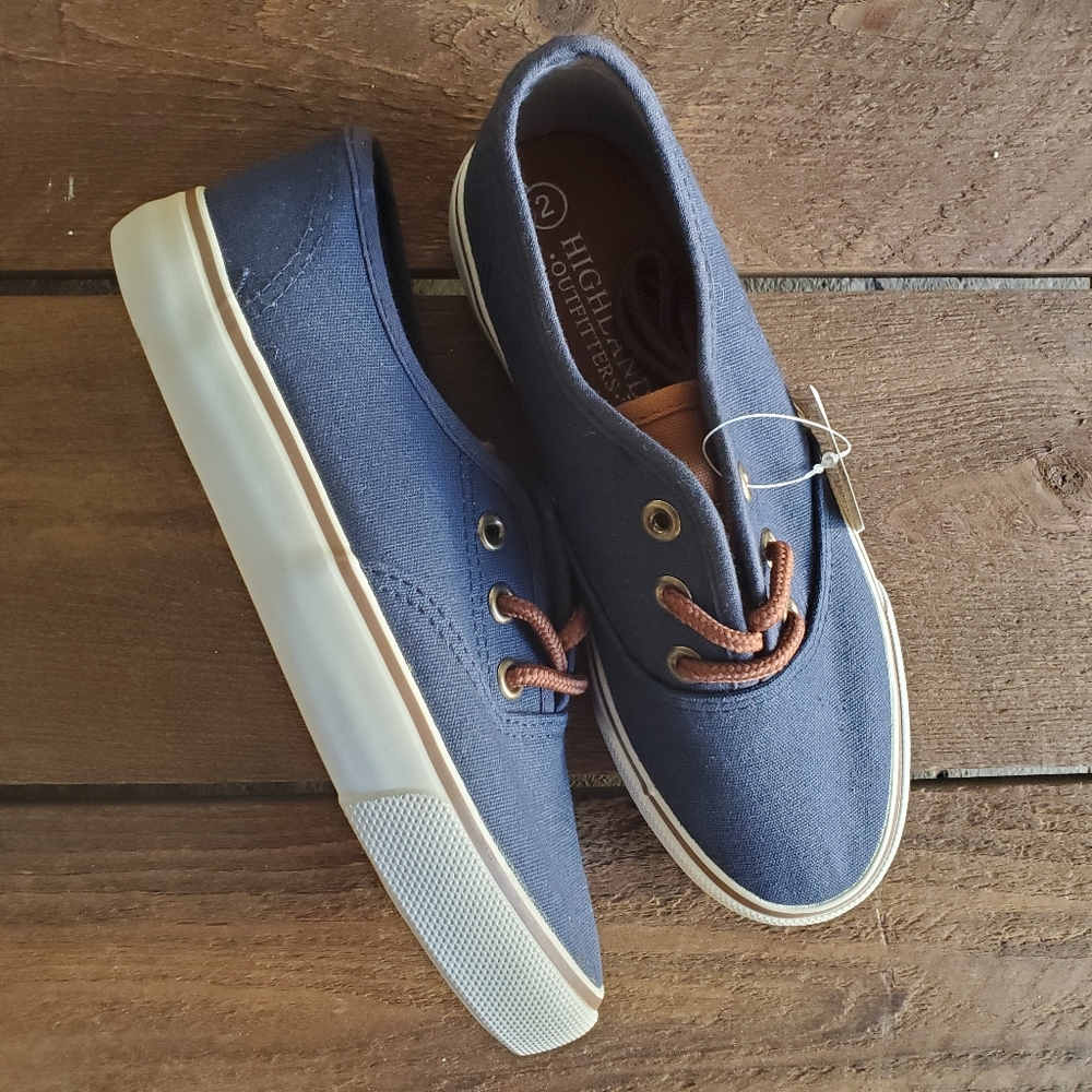Navy blue highland outfitters